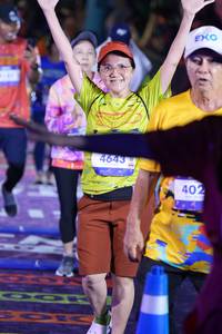 BIB: 4643, 402
                            <button type="button" onclick="openModal(26233497)" class="btn btn-primary btn-sm float-right btn-popup" data-toggle="modal" data-target=".modal-high-quality">
                        <i class="fas fa-shopping-cart"></i> Add to Cart
                    </button>
                                            <button type="button" onclick="isThisMe(26233497, true)" class="btn btn-success btn-sm float-right btn-popup btn-isme hidden" data-toggle="tooltip" data-placement="bottom" title="นี่คือรูปของคุณใช่ไหม คลิกที่นี่เพื่อเอาเข้าอัลบั้ม">
                        <i class="fas fa-plus"></i> Add to album
                    </button>
                    <button type="button" onclick="isThisMe(26233497, false)" class="btn btn-warning btn-sm float-right btn-popup btn-isnotme hidden">
                        <i class="fas fa-ban"></i> Remove from album
                    </button>